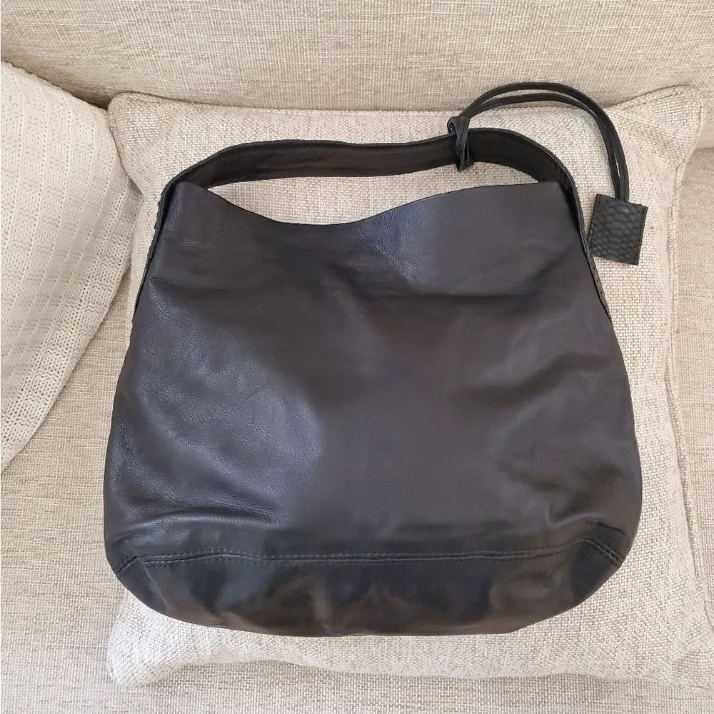 NEW - Johnny Ramli | Black Leather Snakeskin Handle Hobo Bag.